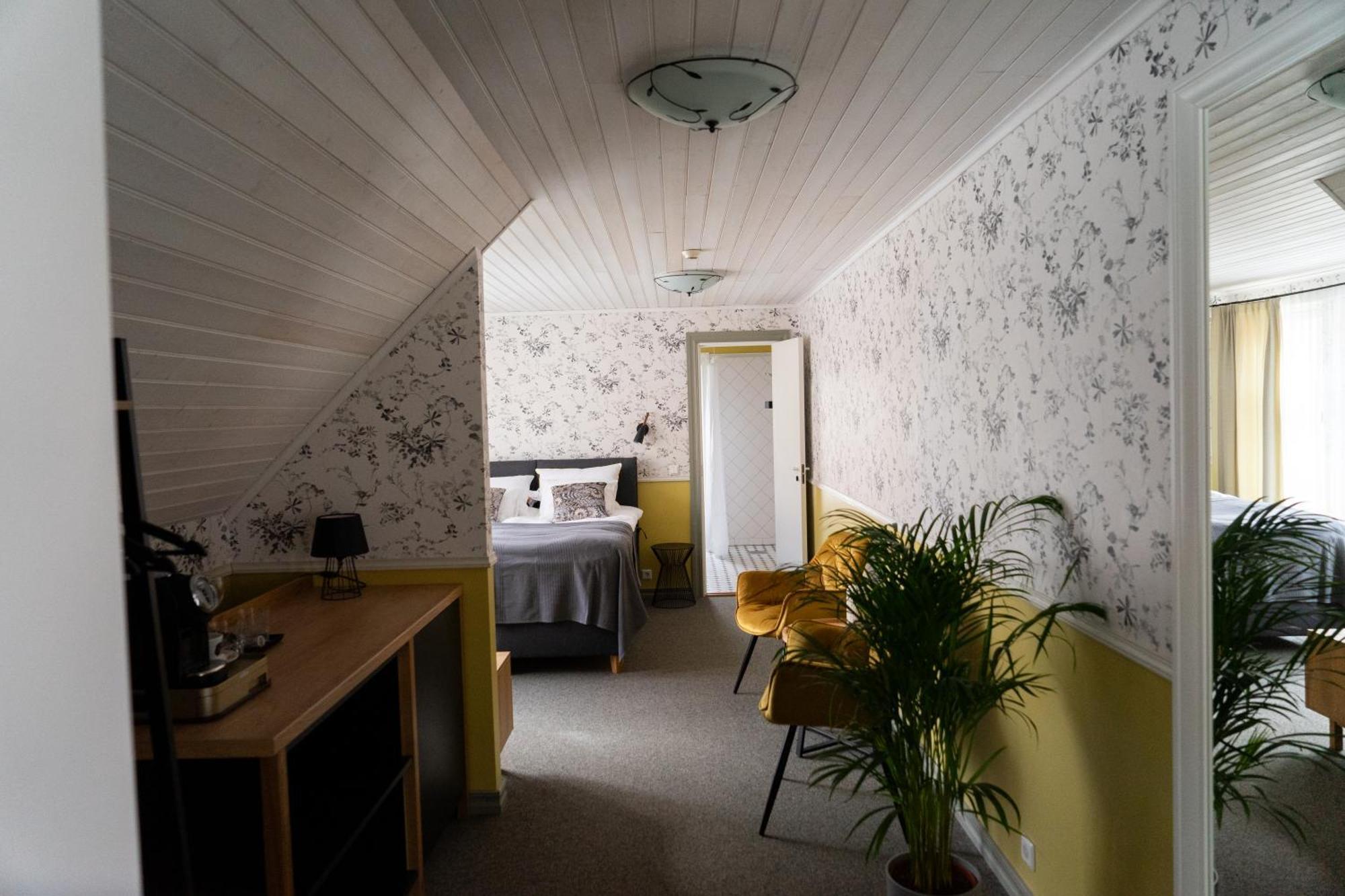 Vanalinna Boutique Hotel Kuressaare Ngoại thất bức ảnh